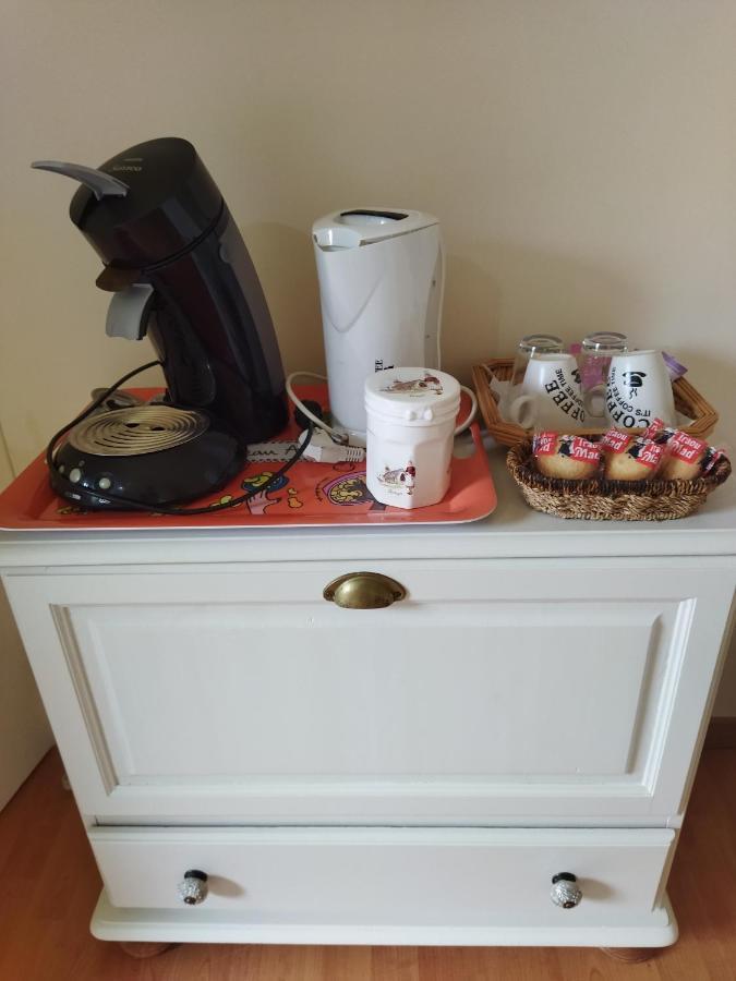 Les Portes du Coglais Chambre Chez L'Habitant מראה חיצוני תמונה